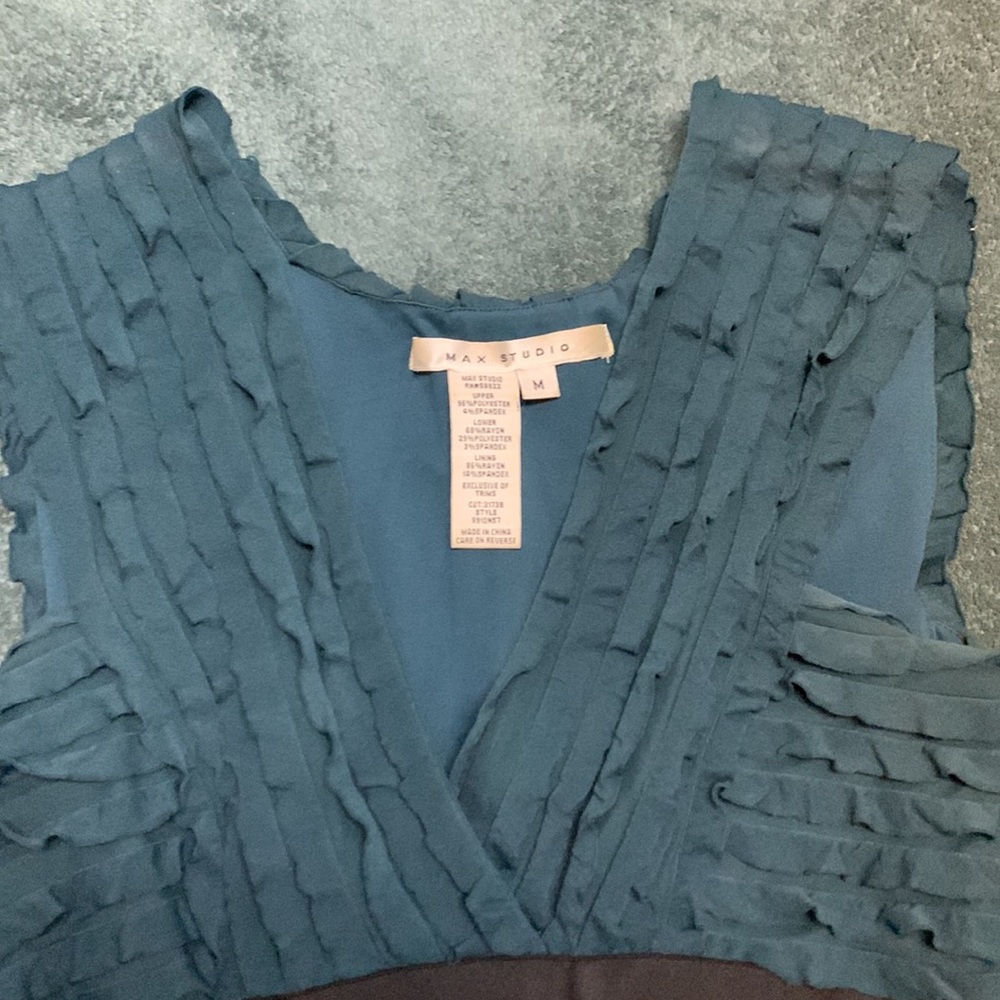 Max Studio dress - Picture 2 of 3